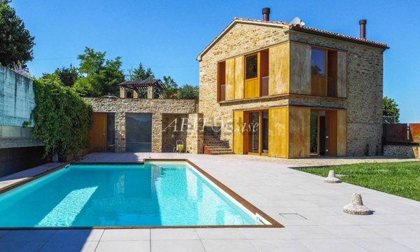 casa indipendente in vendita ad Apiro