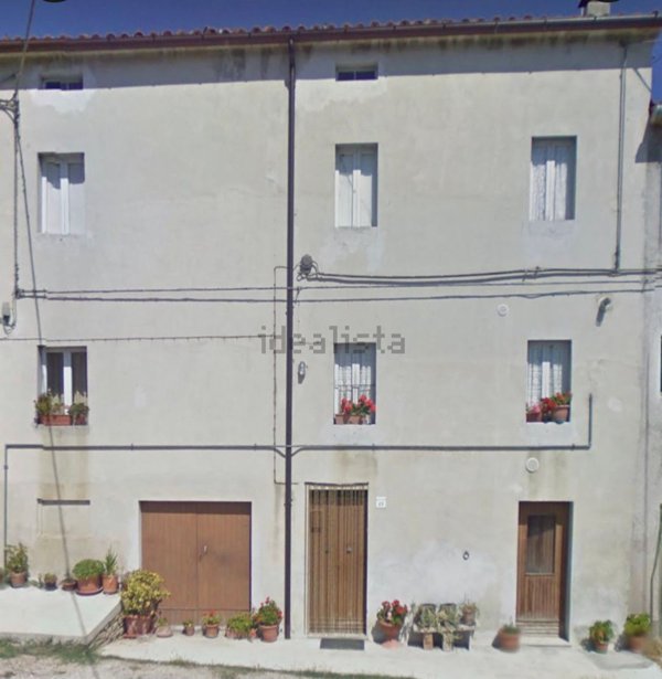 appartamento in vendita ad Apiro
