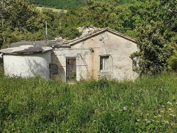 casa indipendente in vendita ad Apiro