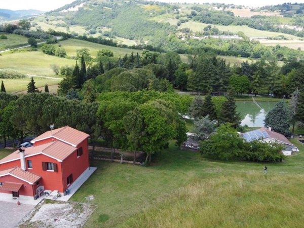 casa indipendente in vendita ad Apiro