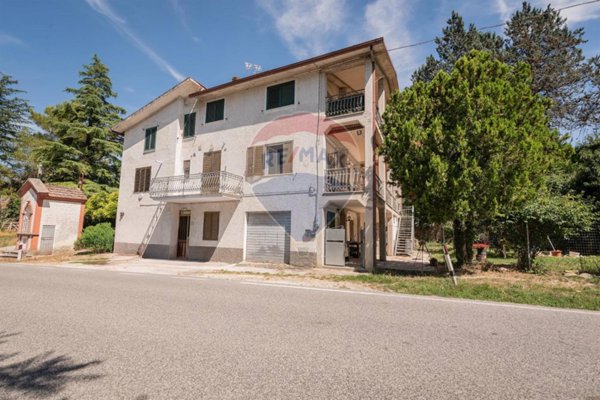 appartamento in vendita ad Apiro