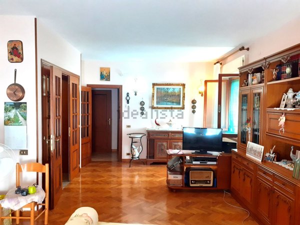 appartamento in vendita ad Apiro