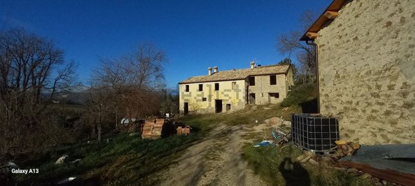 appartamento in vendita ad Apiro