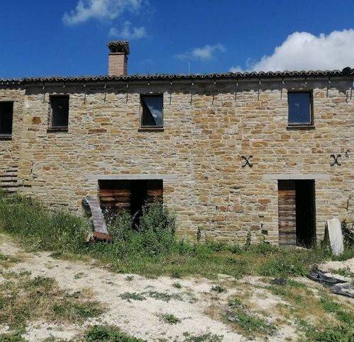 casa indipendente in vendita ad Apiro