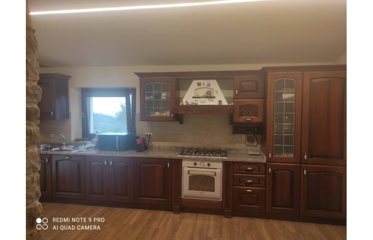 casa indipendente in vendita ad Apiro