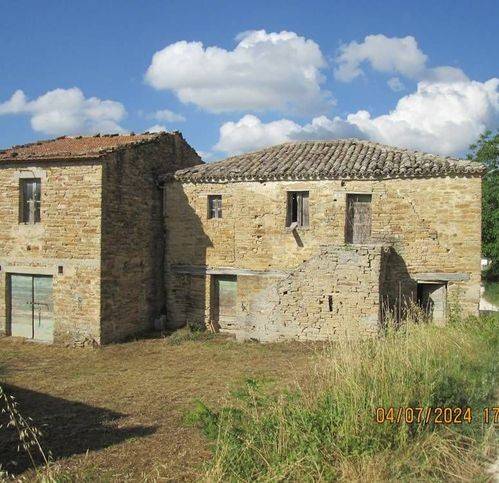 casa indipendente in vendita ad Apiro