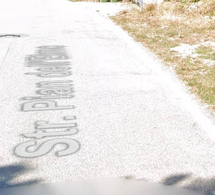 negozio in vendita ad Apiro