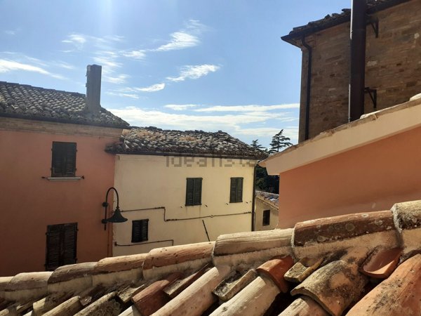 appartamento in vendita ad Apiro