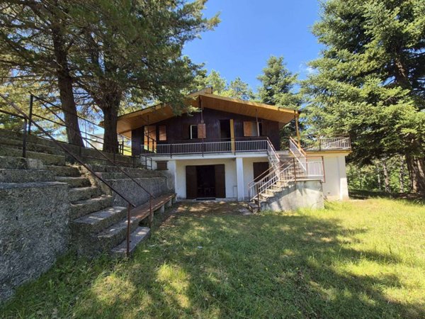 casa indipendente in vendita ad Apiro