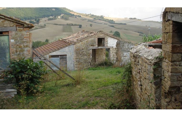 casa indipendente in vendita ad Apiro