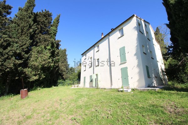 casa indipendente in vendita ad Apiro