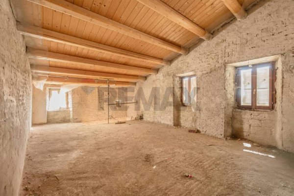 casa indipendente in vendita ad Apiro
