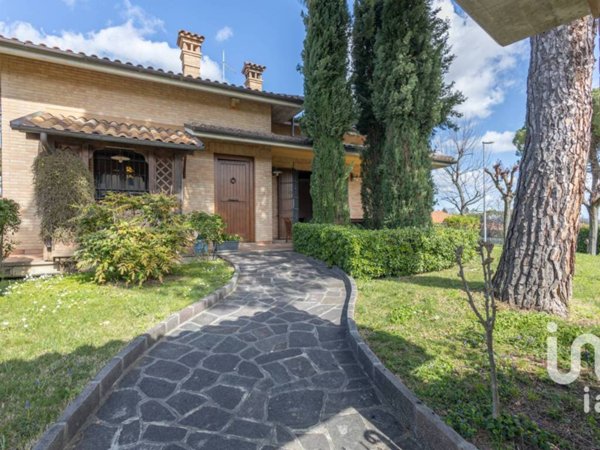 casa indipendente in vendita ad Appignano