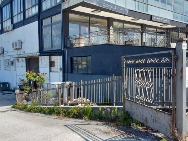 locale commerciale in vendita ad Appignano