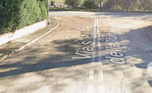 negozio in vendita ad Appignano