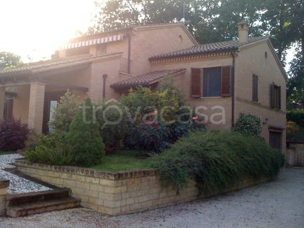 casa indipendente in vendita ad Appignano