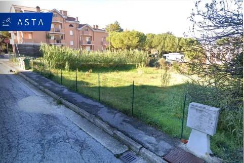 terreno edificabile in vendita ad Appignano