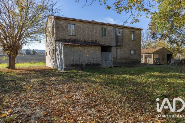 pentavano in vendita ad Appignano