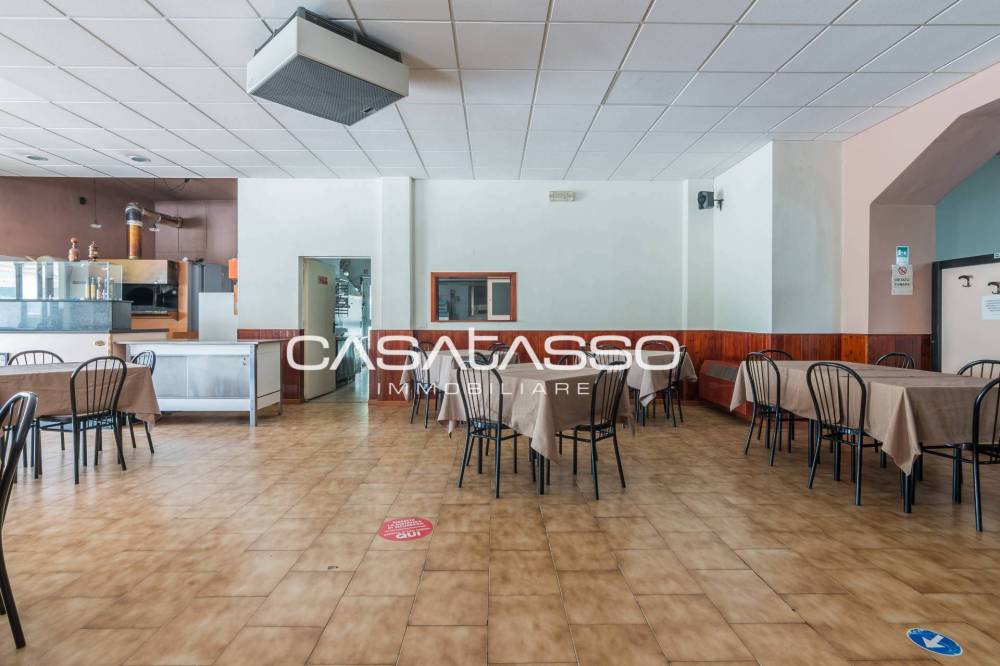 locale commerciale in vendita ad Appignano