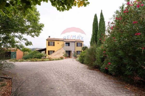 casa indipendente in vendita ad Appignano