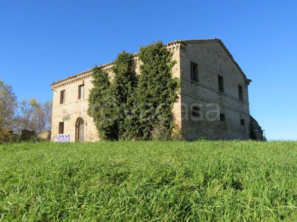 casa indipendente in vendita ad Appignano in zona Forano