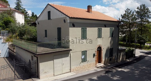 pentavano in vendita a Belforte del Chienti