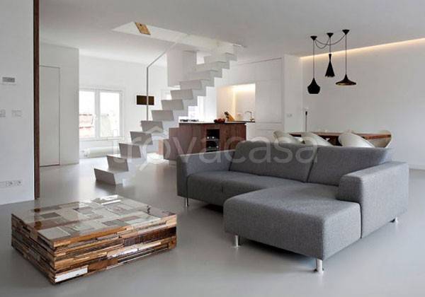 casa indipendente in vendita a Belforte del Chienti