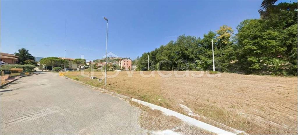 casa indipendente in vendita a Belforte del Chienti