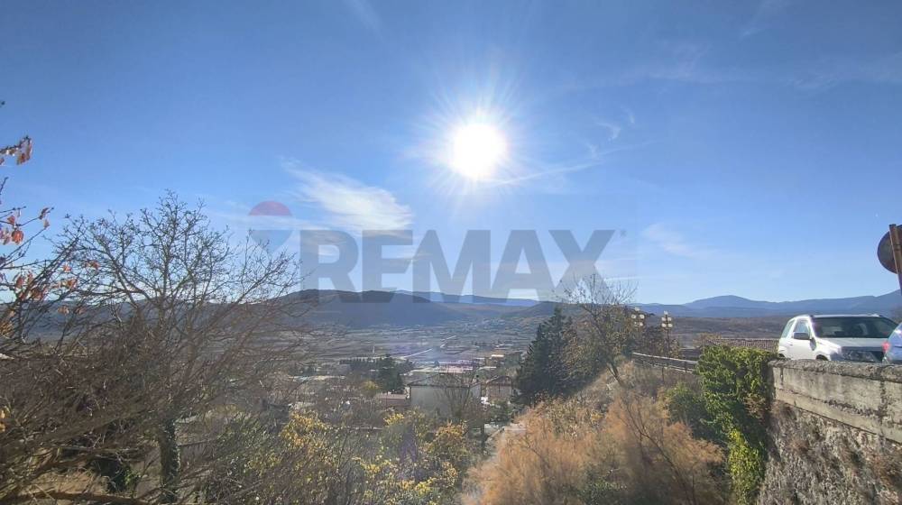 casa indipendente in vendita a Belforte del Chienti