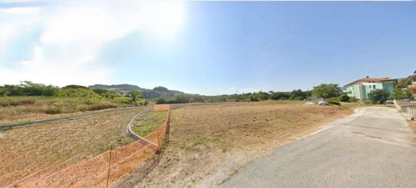 casa indipendente in vendita a Belforte del Chienti