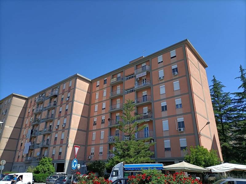 appartamento in vendita a Caldarola in zona Croce