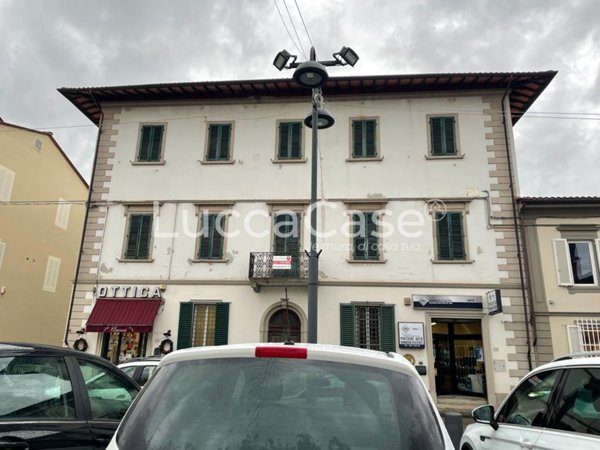 ufficio in vendita a Caldarola in zona Croce