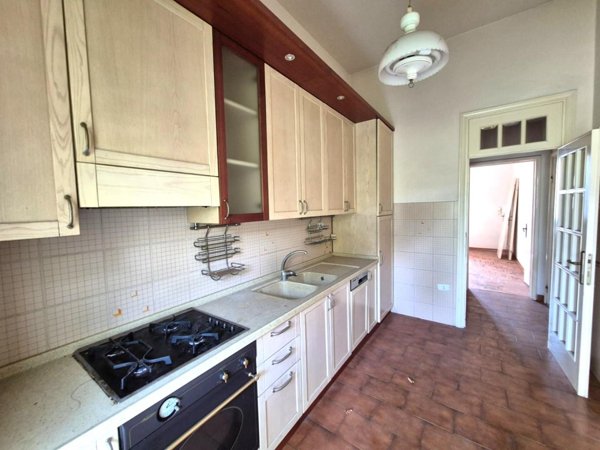 casa semindipendente in vendita a Caldarola in zona Croce
