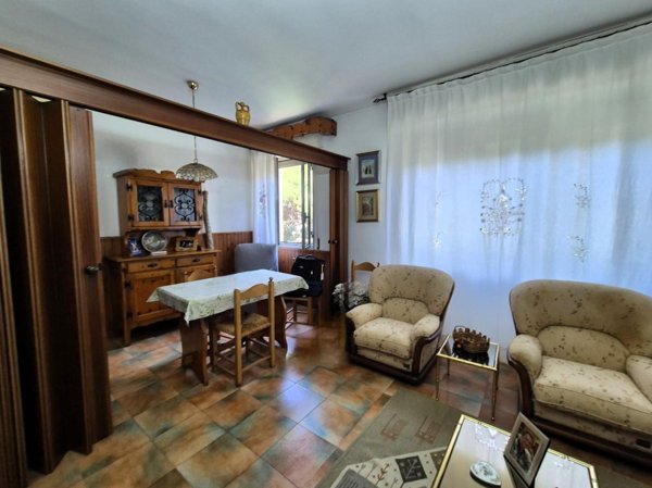 appartamento in vendita a Caldarola in zona Croce
