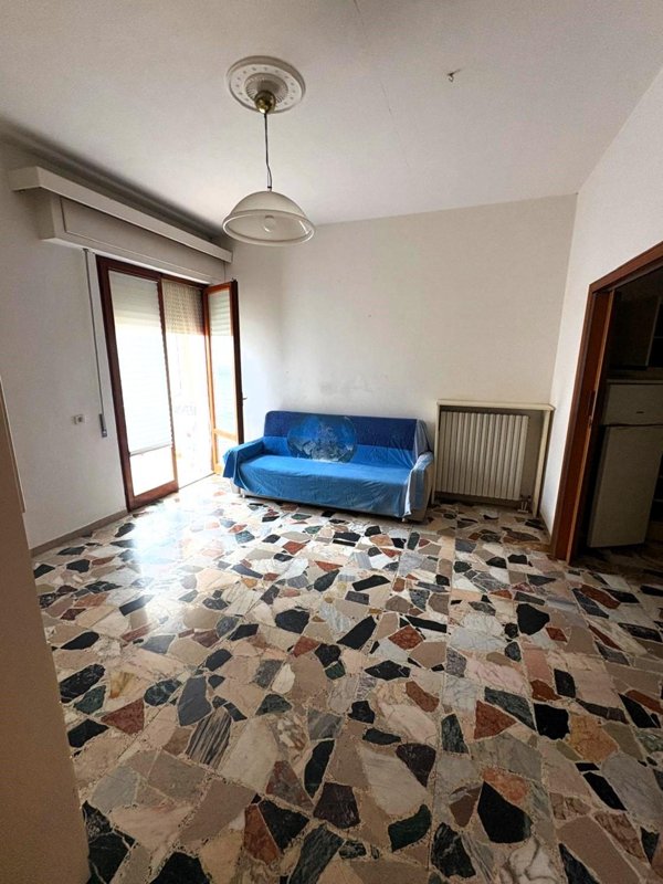 appartamento in vendita a Caldarola in zona Croce
