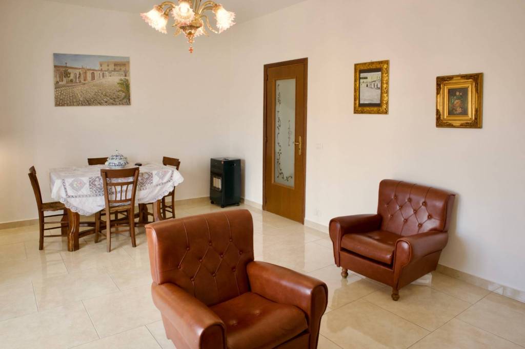 appartamento in vendita a Caldarola in zona Croce