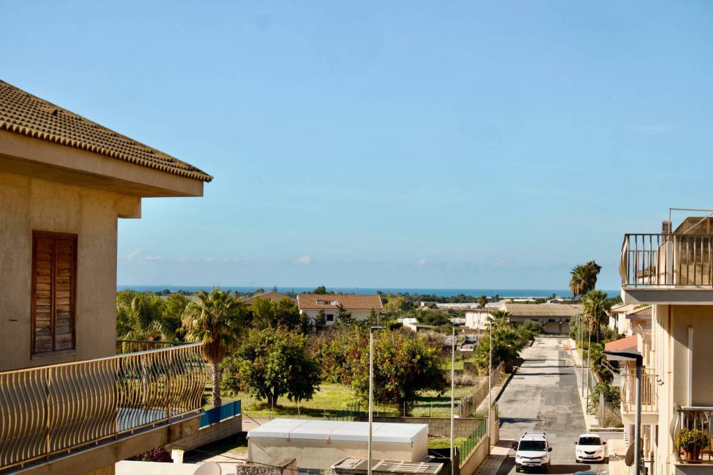 appartamento in vendita a Caldarola in zona Croce