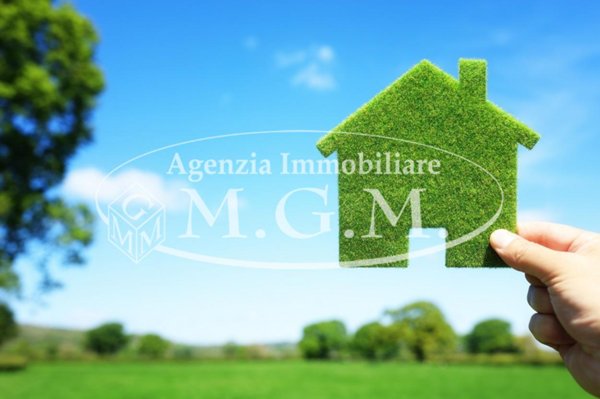 terreno edificabile in vendita a Caldarola in zona Croce