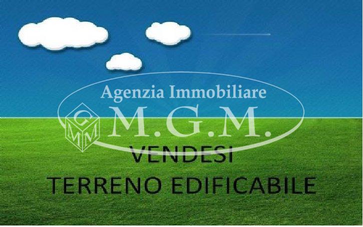 terreno edificabile in vendita a Caldarola in zona Croce