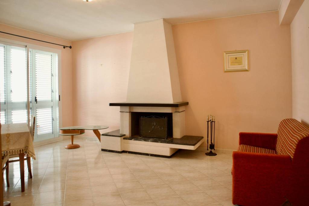 appartamento in vendita a Caldarola in zona Croce