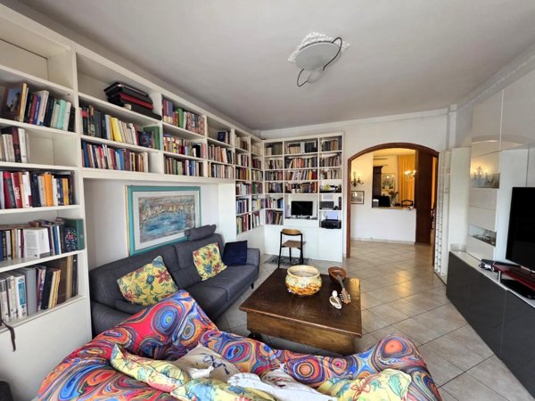 appartamento in vendita a Caldarola in zona Croce