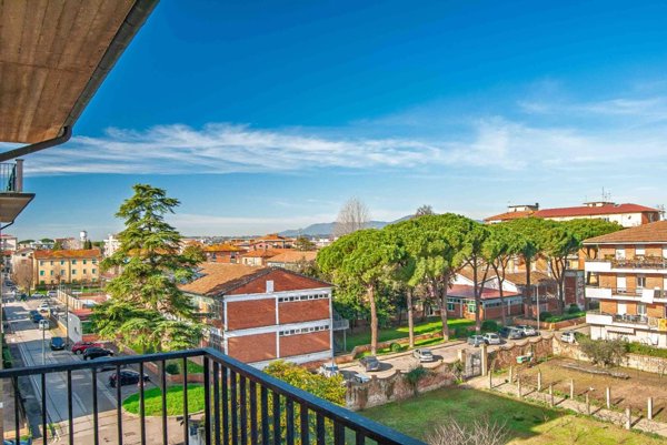 appartamento in vendita a Caldarola in zona Croce