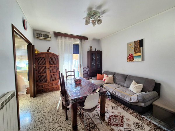 appartamento in vendita a Caldarola in zona Croce