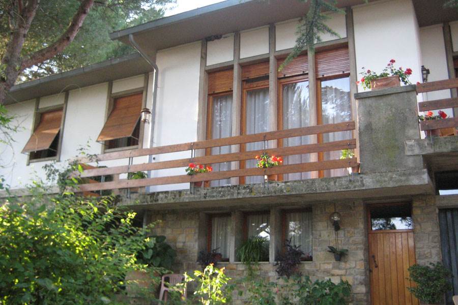 casa indipendente in vendita a Caldarola in zona Croce