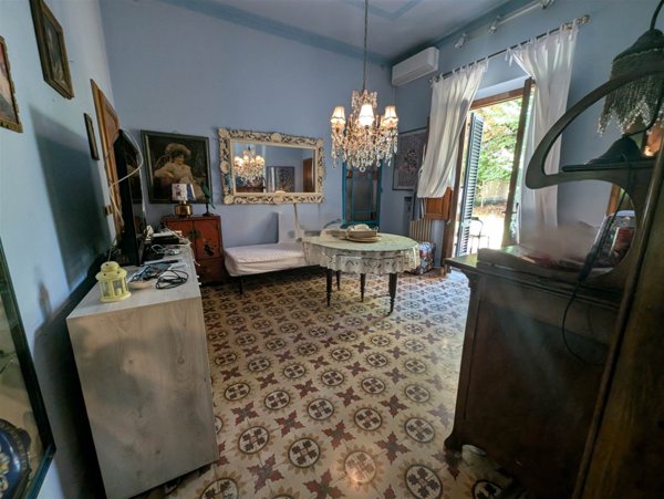 casa indipendente in vendita a Caldarola in zona Croce