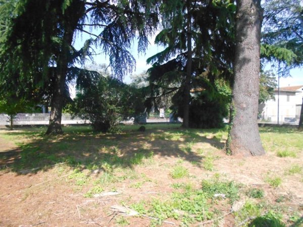 casa indipendente in vendita a Caldarola in zona Croce