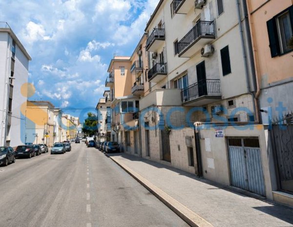 ufficio in vendita a Caldarola in zona Croce