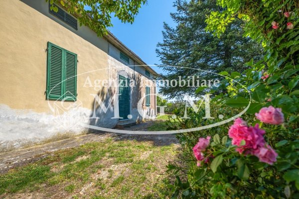 casa indipendente in vendita a Caldarola in zona Croce