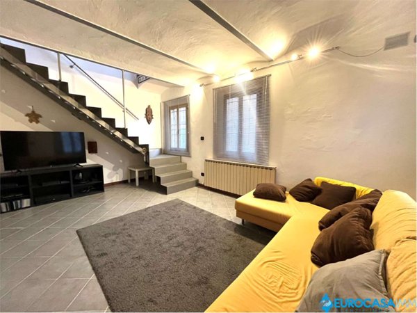 casa indipendente in vendita a Caldarola in zona Croce