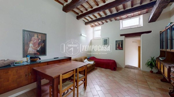 appartamento in vendita a Camerino in zona Morro